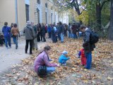 Ротонда. На переднем плане - Клыкановы и Кириллины, немного дальше - Дзен-баптист